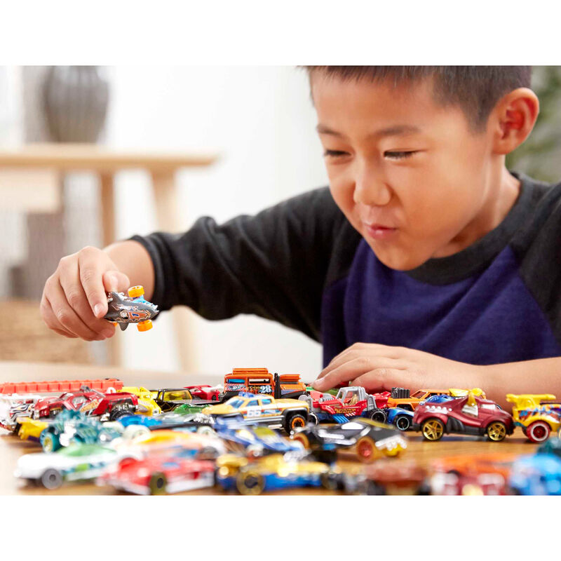 Hot Wheels assorted car